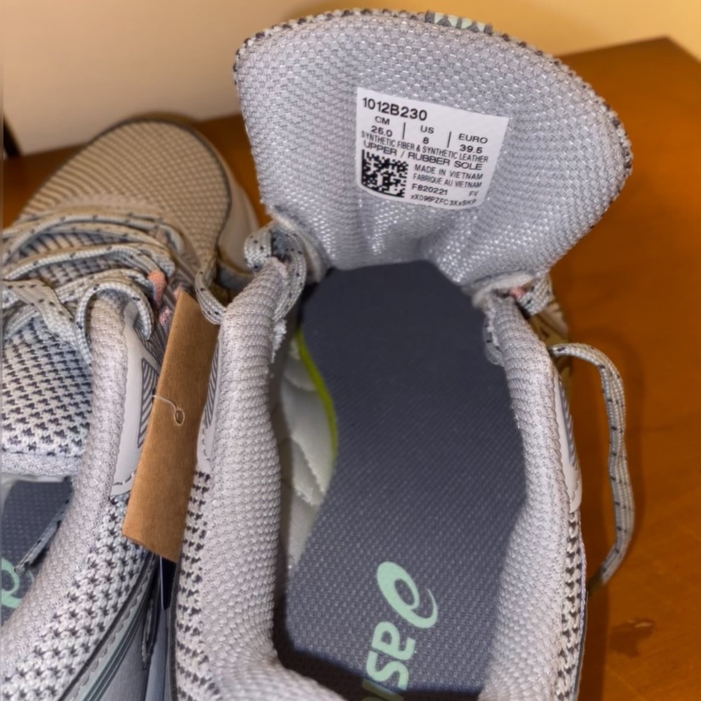 Size 8, brand new with tags